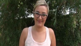 Oliver Sweet - Lindsay 27 Ans,salope à Lunette,elle Suc