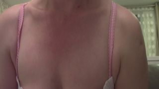 Older senorita exposes her freshly shaved beaver